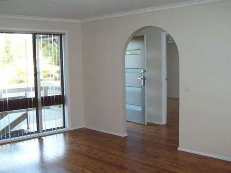 22 Sierra Avenue, Bateau Bay NSW 2261