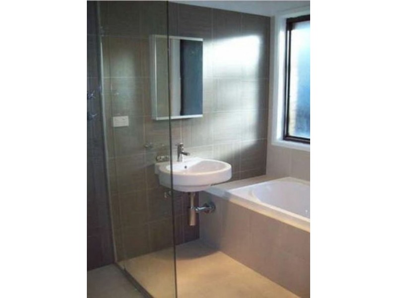 22 Sierra Avenue, Bateau Bay NSW 2261