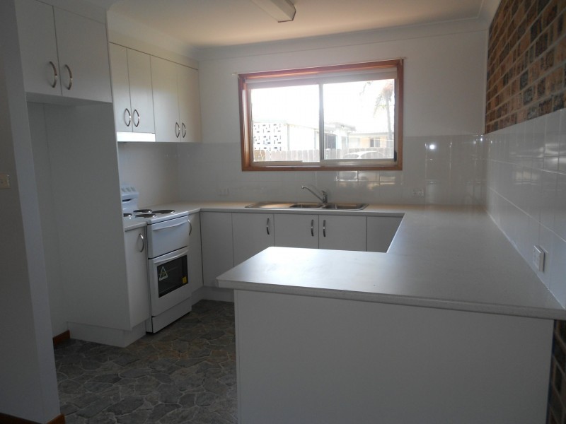 2/34-36 Rhodin Drive, Long Jetty NSW 2261