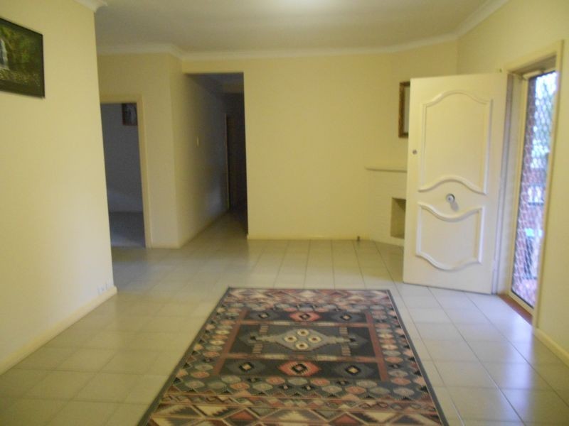 1 Currawong Street, Blue Bay NSW 2261