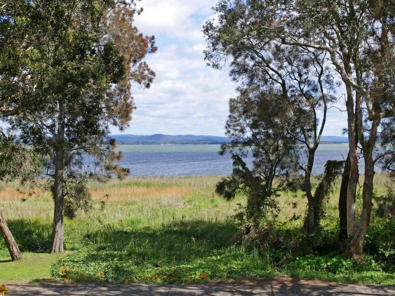 87 Lakeside Parade, The Entrance NSW 2261