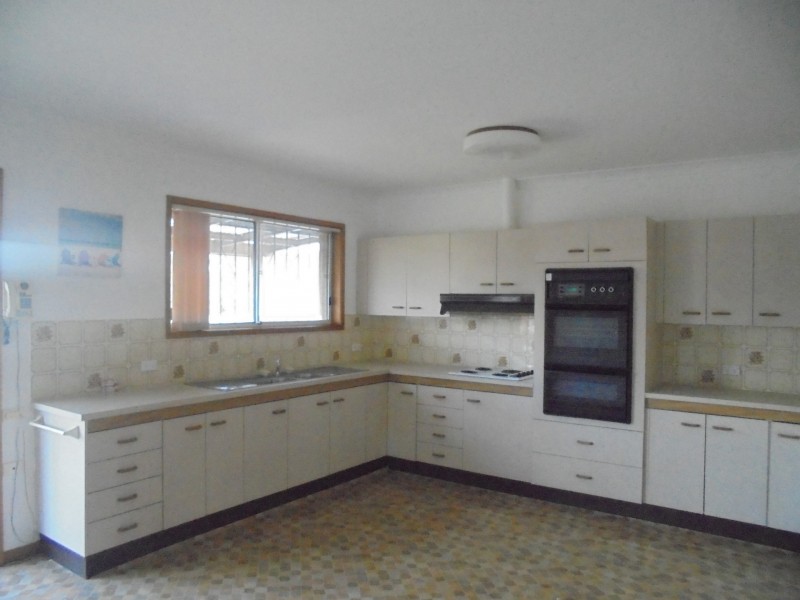 9 Tuggerah Parade, The Entrance NSW 2261