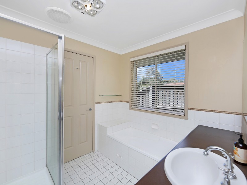 6 Hakea Place, Glenning Valley NSW 2261