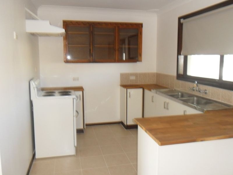 12 Wilfred Barrett Drive, The Entrance North NSW 2261