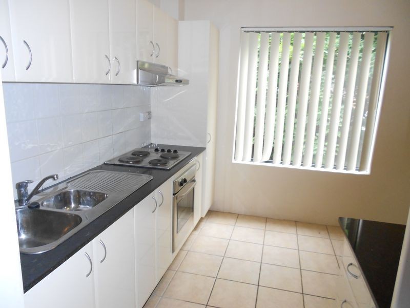 4/61 Donnison Street, Gosford NSW 2250