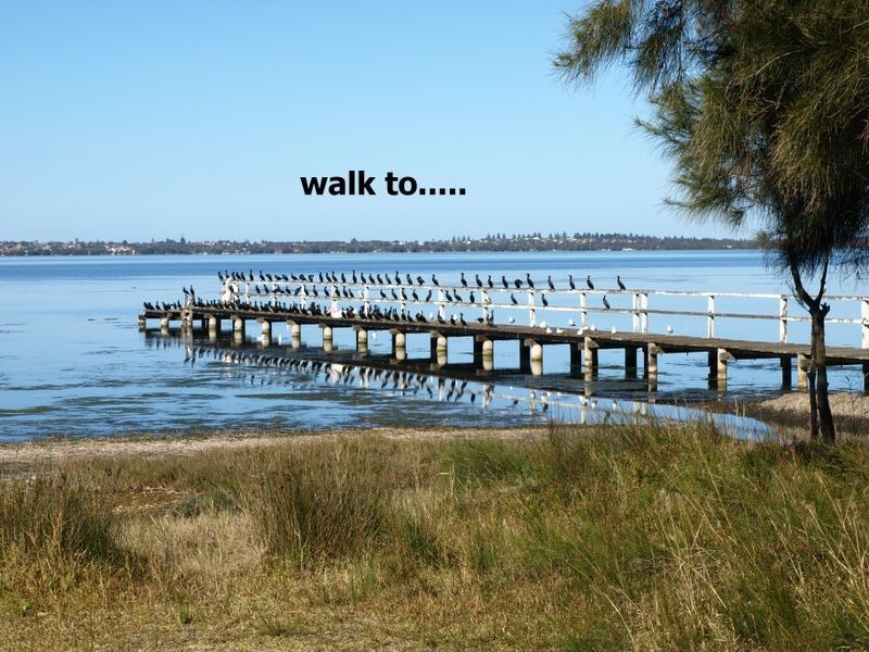 233 Lakedge Avenue, Berkeley Vale NSW 2261