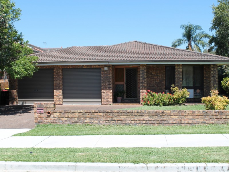 17 Bay Road, The Entrance NSW 2261