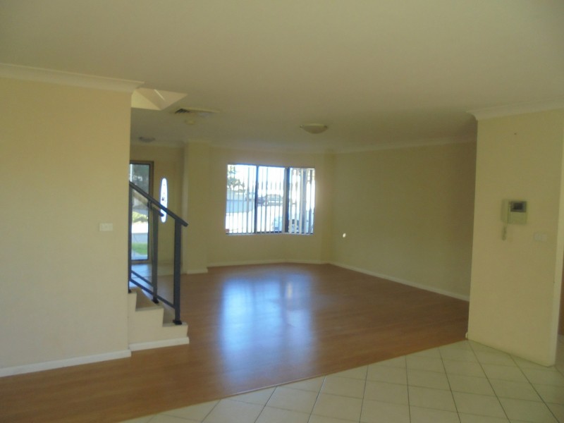 8/74 Hutton Road, The Entrance North NSW 2261