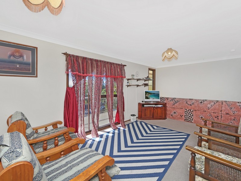 40 Wyong Road, Berkeley Vale NSW 2261