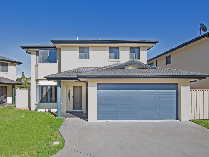 8/74 Hutton Road, The Entrance North NSW 2261