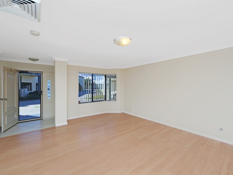 8/74 Hutton Road, The Entrance North NSW 2261