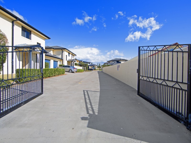 8/74 Hutton Road, The Entrance North NSW 2261