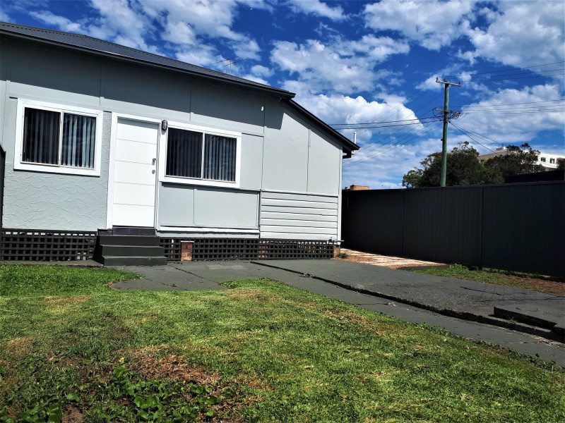 33A Torrens Avenue, The Entrance NSW 2261