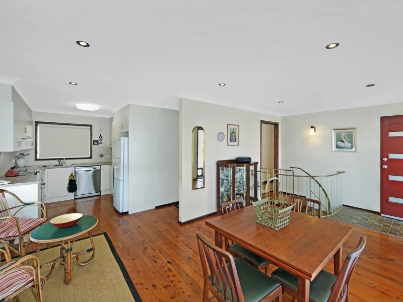 6 Manly Parade, The Entrance North NSW 2261