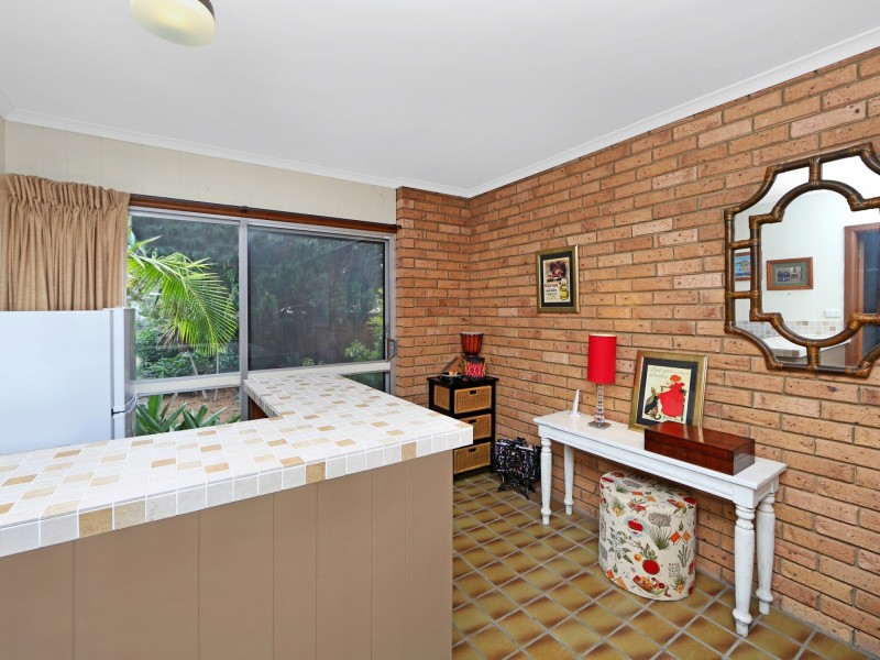6 Manly Parade, The Entrance North NSW 2261