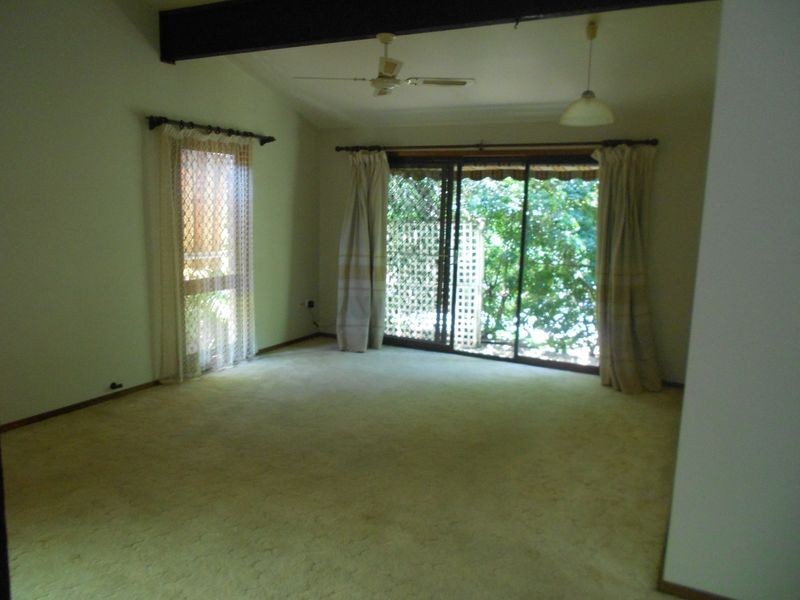 33 Pindarri Avenue, Berkeley Vale NSW 2261