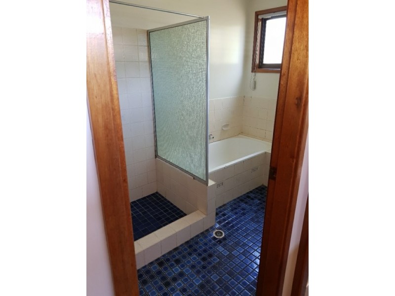 1/68 Lumby Drive, Bateau Bay NSW 2261