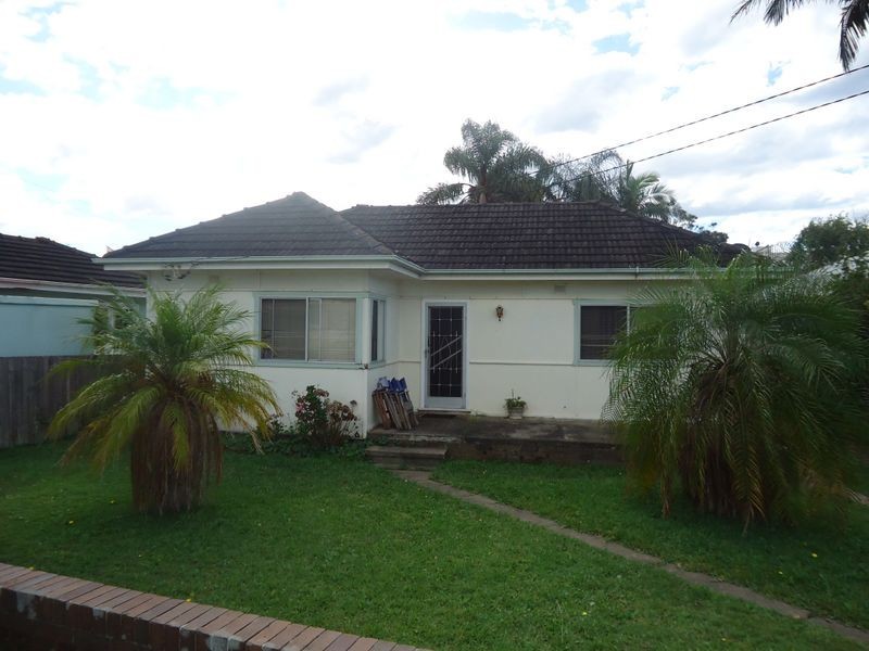 12 Fairview Avenue, The Entrance NSW 2261