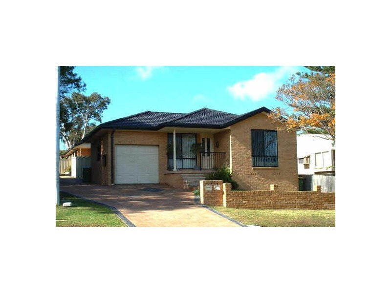 1/28 Carlyon Street, Killarney Vale NSW 2261