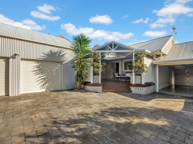 21 Tuggerah Parade, The Entrance NSW 2261