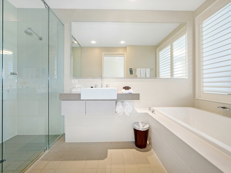 2006 Huntingdale Drive, Magenta NSW 2261