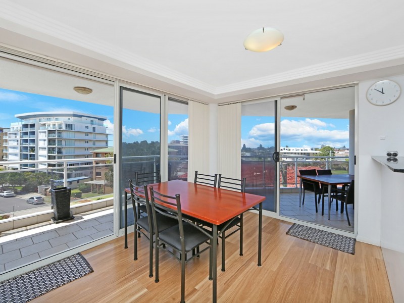 304/18 Dening Street, The Entrance NSW 2261