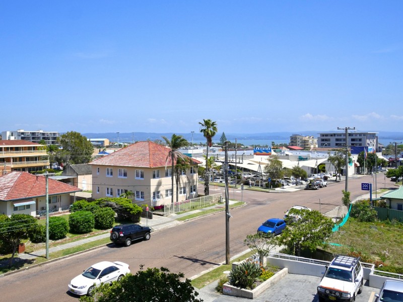 304/18 Dening Street, The Entrance NSW 2261