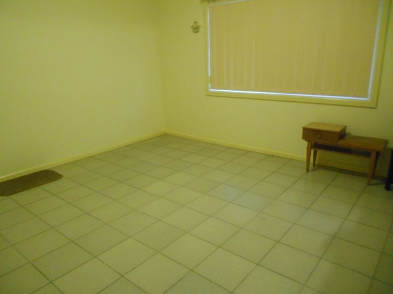 1 Currawong Street, Blue Bay NSW 2261