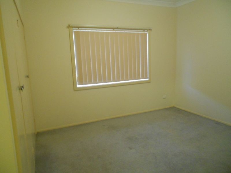 1 Currawong Street, Blue Bay NSW 2261