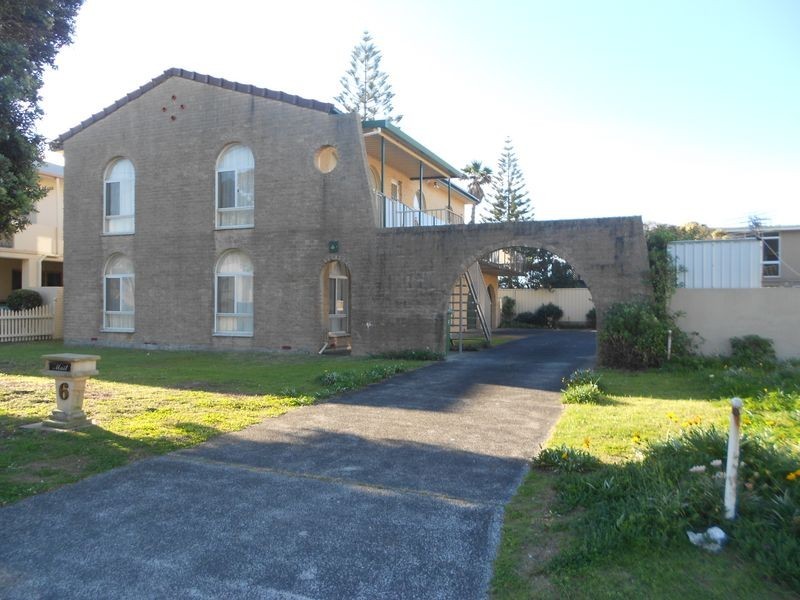 2/6 Wyuna Avenue, The Entrance North NSW 2261