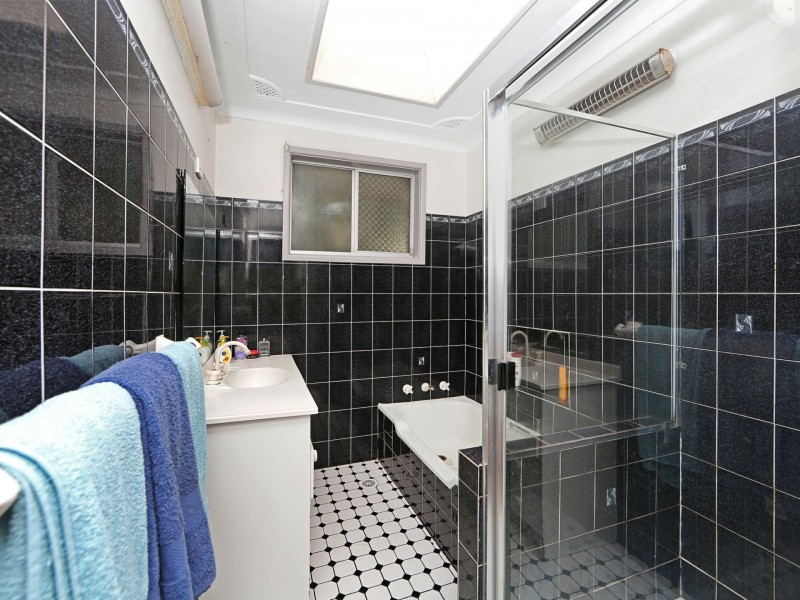 26 Rickard Street, Bateau Bay NSW 2261