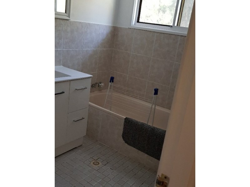 2 Adelaide Street, Killarney Vale NSW 2261