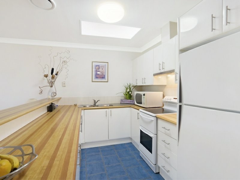 2/9-11 Boondilla Road, The Entrance NSW 2261