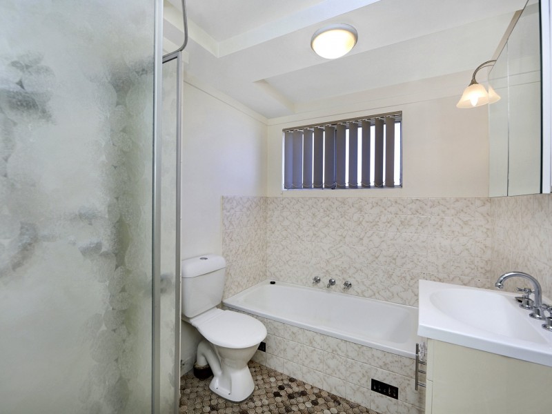 1/57 Bay Road, Blue Bay NSW 2261