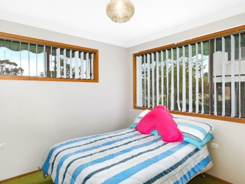 25 Hinemoa Avenue, Killarney Vale NSW 2261