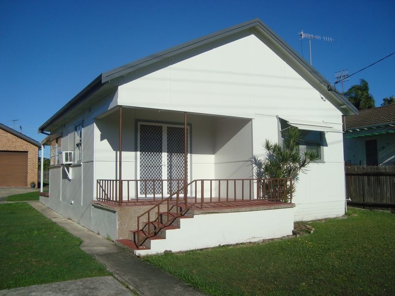 16 McGirr Avenue, The Entrance NSW 2261