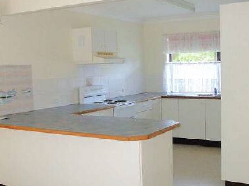 2 Melaleuca Street, Killarney Vale NSW 2261