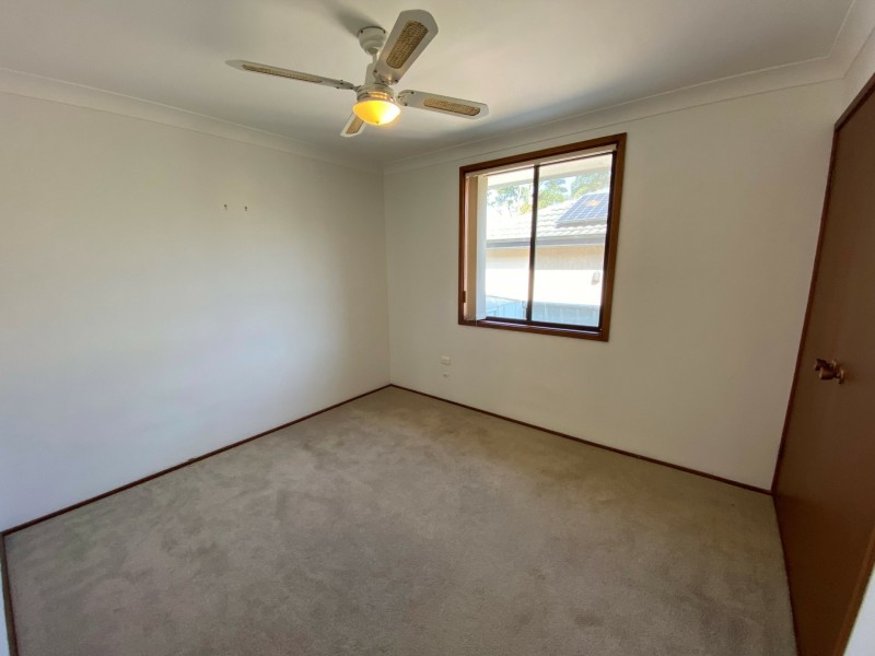 20 Black Swan Street, Berkeley Vale NSW 2261