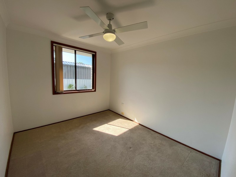 20 Black Swan Street, Berkeley Vale NSW 2261