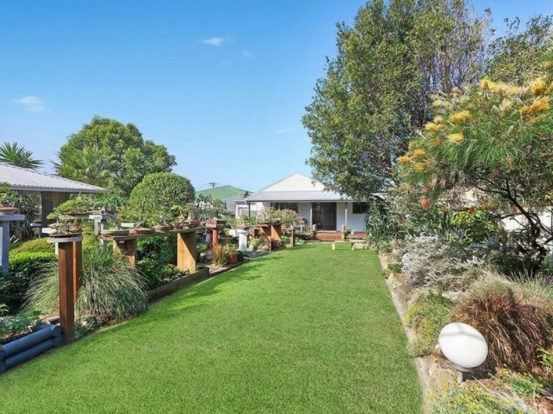 53 Werrina Parade, Blue Bay NSW 2261