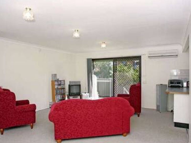 2 Melaleuca Street, Killarney Vale NSW 2261