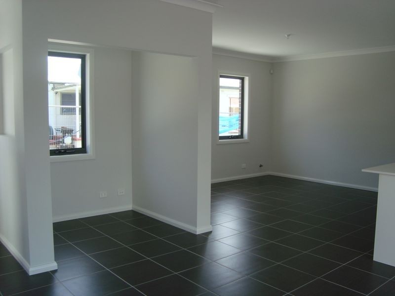 2/14 McGirr Avenue, The Entrance NSW 2261