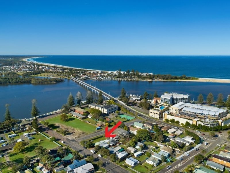 6 Oakland Avenue, The Entrance NSW 2261