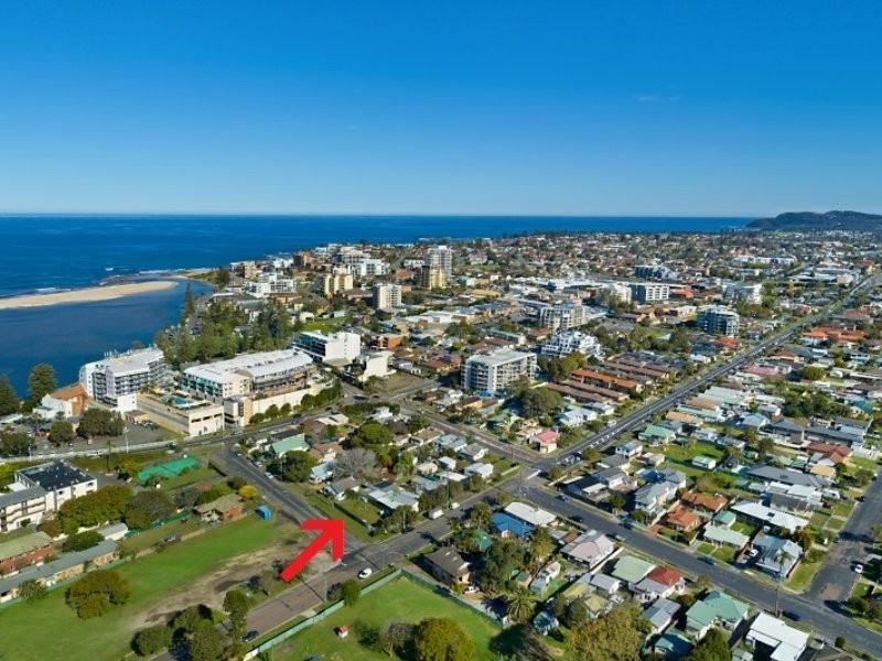 6 Oakland Avenue, The Entrance NSW 2261