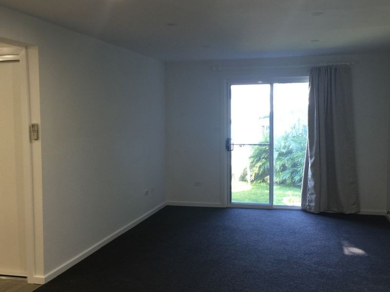 2/98 Lowanna Avenue, Forresters Beach NSW 2260