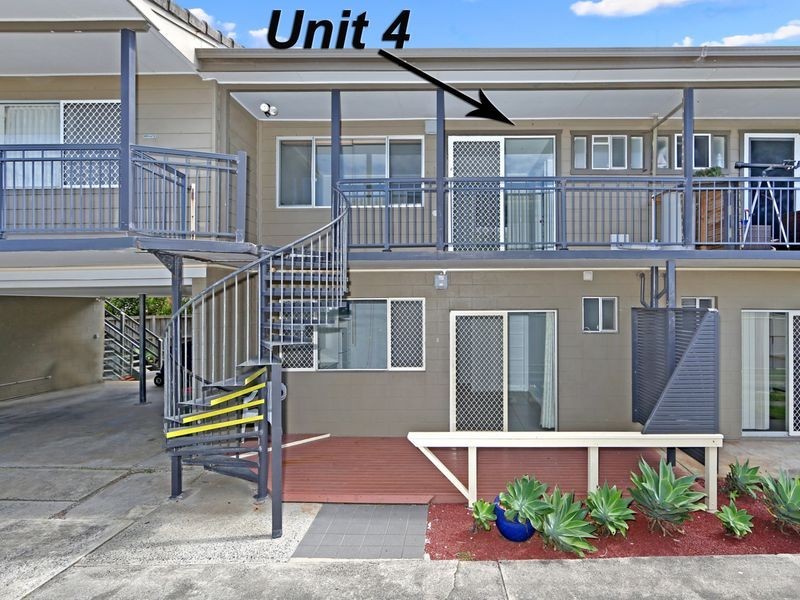 4/144 Ocean Parade, Blue Bay NSW 2261