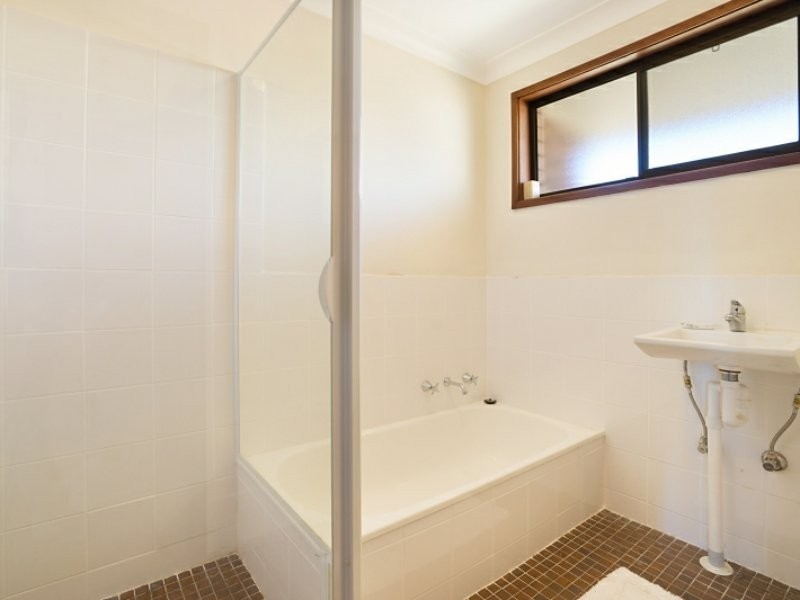 2/34-36 Oakland Avenue, The Entrance NSW 2261