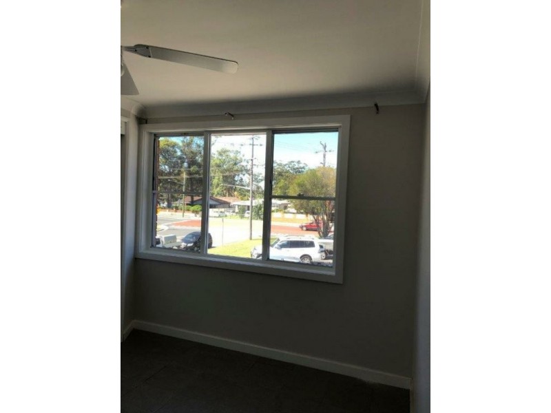 8/3 Tumbi Creek Road, Berkeley Vale NSW 2261