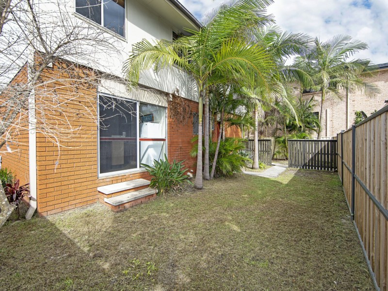 6 Manly Parade, The Entrance North NSW 2261