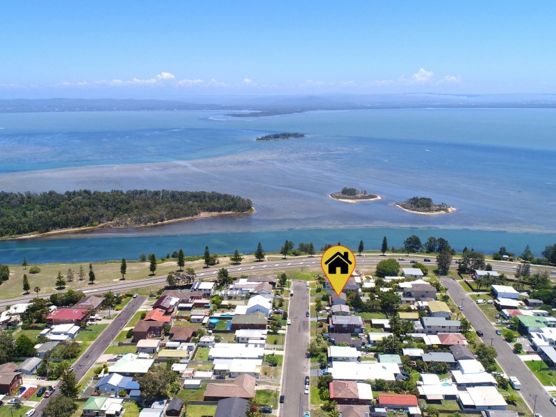 6 Manly Parade, The Entrance North NSW 2261